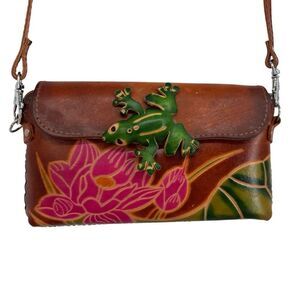 Rare Leather Frog Crossbody Bag Brown